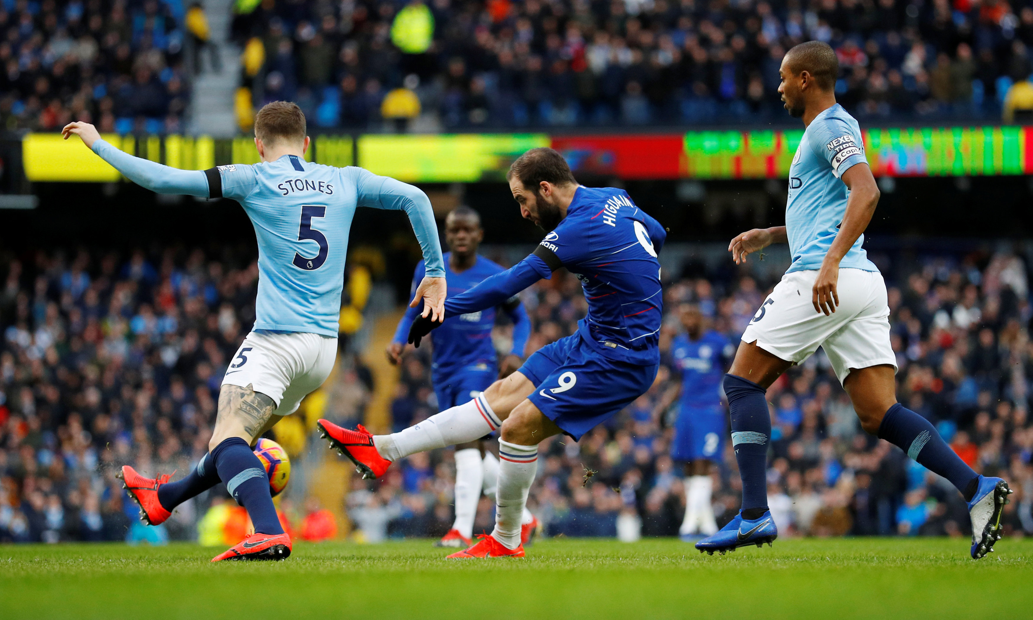 纳兹·里德生涯总得分突破5000分，森林狼队史第九人