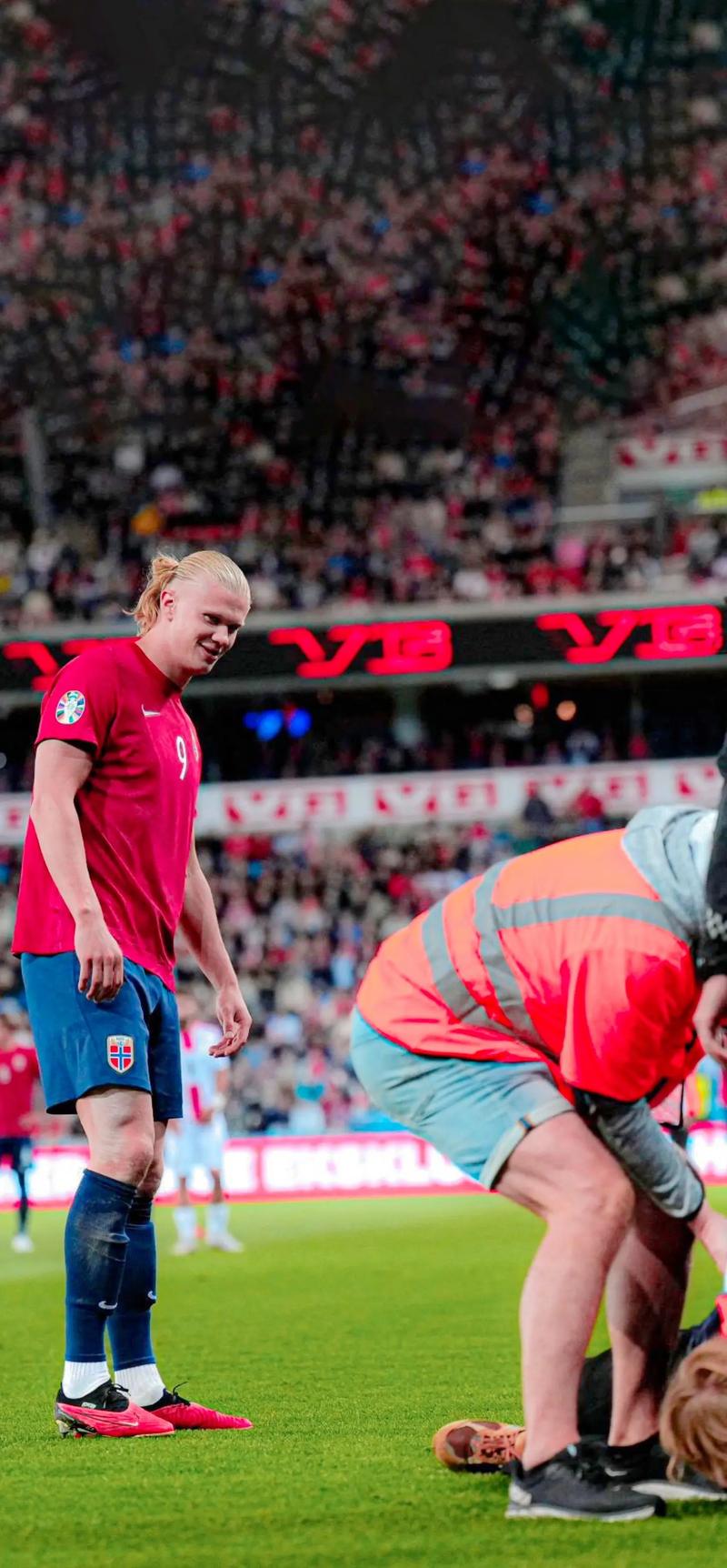 林德布拉德代表小红牛参加阿布扎比测试，明年进军F1