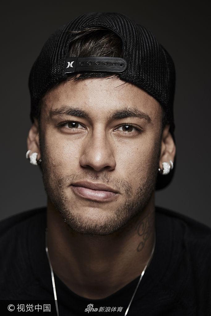 阿莱尼亚：当时我在巴萨没有位置，库库雷利亚也是一样