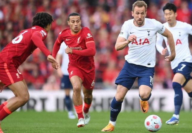 足球中超豪门再爆冷门，争冠格局突然大变